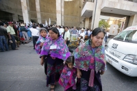 Martes 16 de noviembre. Este medio día se lleva a cabo la toma de protesta de la nueva legislatura local donde destacan los nuevos diputados indígenas dentro del LXIV Congreso chiapaneco.