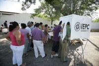 INICIAN LAS VOTACIONES CON RETRAZO EN LAS CIUDADES DE TUXTLA GUTIERREZ Y CHIAPA DE CORZO CON CALMA EN EL ESTADO DE CHIAPAS.