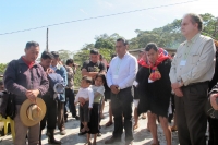 Viernes 17 de enero del 2014. San Pedro Chenalho. Foto/Miradasur. Pobladores desplazados de la comunidad Puebla regresan esta mañana al ejido pedrano para intentar cosechar el café en esta comunidad.