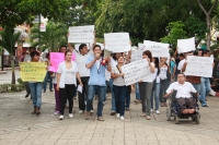 Jueves 11 de octubre del 2012. Estudiantes de la UNICACH marchan por la avenida central para protestar en contra del CGH-UNICACH y contra el paro de actividades escolares en esta universidad