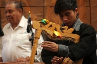 Viernes 18 de agosto del 2017. Tuxtla Gutiérrez. El ensamble de cuerdas tradicionales Yax K´in de San Juan Chamula y la Marimba Claro de Luna durante las actividades del aniversario del Museo del Café de la capital del estado de Chiapas.