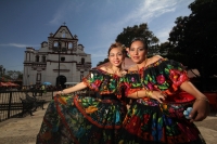 Viernes 17 de enero del 2014. Chiapa de Corzo. La Salida de Banderas da comienzo al recorrido que Parachicos y Chiapanecas realizan este día en honor a San Antonio Abad dentro de las festividades patronales de esta comunidad de la Ribera del Rio Grande de