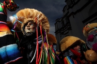 Viernes 17 de enero del 2014. Chiapa de Corzo. La Salida de Banderas da comienzo al recorrido que Parachicos y Chiapanecas realizan este día en honor a San Antonio Abad dentro de las festividades patronales de esta comunidad de la Ribera del Rio Grande de