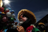 Viernes 17 de enero del 2014. Chiapa de Corzo. La Salida de Banderas da comienzo al recorrido que Parachicos y Chiapanecas realizan este día en honor a San Antonio Abad dentro de las festividades patronales de esta comunidad de la Ribera del Rio Grande de