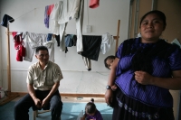 Viernes 13 de agosto. Los indígenas involucrados en el caso Acteal y liberados el año pasado del penal El Amate en el estado de Chiapas, celebraron con sus familias en la ciudad de Tuxtla Gutiérrez este acontecimiento y esperan que en las próximas semanas