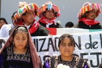 Martes 11 de agosto del 2015. Tuxtla Gutiérrez. Pobladores de la comunidad de desplazados de Acteal de San Pedro Chenalho se manifiestan en la capital del estado de Chiapas para protestar por la libertad otorgada hace 6 años a los autores materiales del c