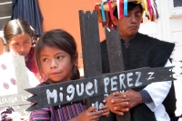 Jueves 13 de septiembre del 2012. San Cristóbal de las Casas, Chiapas. Los sobre vivientes de la masacre del 97 en la comunidad Acteal del municipio de Chenalho, durante la conferencia de prensa donde hablan sobre el Caso Zedillo esta mañana en  las ofici