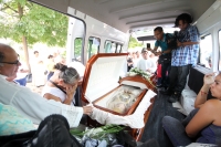 Miércoles 6 de septiembre de 2017. Tuxtla Gutiérrez. Los restos mortales del primer obispo de diócesis de Tuxtla Gutiérrez, José Trinidad Sepúlveda RuÃÂz, son recibidos con la modestia que le caracterizó en la entrada de la capital del estado de Ch Miércoles 6 de septiembre de 2017. Tuxtla Gutiérrez. Los restos mortales del primer obispo de diócesis de Tuxtla Gutiérrez, José Trinidad Sepúlveda RuÃÂz, son recibidos con la modestia que le caracterizó en la entrada de la capital del estado de Ch