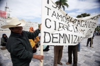 Miércoles 29 de septiembre. Indígenas Chamulas protestan este medio día en la plaza central de Tuxtla para exigir que sean liberados los recursos de las indemnizaciones para las familias que fueron afectadas por la ampliación de la carretera entre San Cri