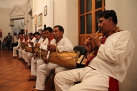 Martes 1 de noviembre del 2016. Tuxtla Gutiérrez. El Museo de la Ciudad de la capital del estado de Chiapas realiza una ofrenda típica de la comunidad Zoque la cual es acompañada por los músicos tradicionales durante la velada de esta noche.