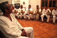 Martes 1 de noviembre del 2016. Tuxtla Gutiérrez. El Museo de la Ciudad de la capital del estado de Chiapas realiza una ofrenda tÃpica de la comunidad Zoque la cual es acompañada por los músicos tradicionales durante la velada de esta noche. Martes 1 de noviembre del 2016. Tuxtla Gutiérrez. El Museo de la Ciudad de la capital del estado de Chiapas realiza una ofrenda tÃpica de la comunidad Zoque la cual es acompañada por los músicos tradicionales durante la velada de esta noche.