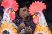 Sábado 29 de noviembre del 2014. Amatenango del Valle. La tradición de la alfarería tradicional de las comunidades tsentales se encuentra presente en las manos de las mujeres de esta comunidad de los Altos de Chiapas, quienes manifiestan preocupación por 