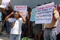 Martes 7 de marzo del 2017. Tuxtla Gutiérrez. Ambulantes del primer cuadro de la ciudad protestan por los constantes operativos y la persecución de los fiscales municipales