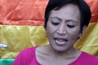 Martes 3 de marzo del 2015. Tuxtla Gutiérrez. Redes y Colectivos dan a conocer en la entrada del congreso local la resolución favorable del amparo indirecto para el acceso al matrimonio igualitario en Chiapas.