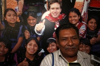 Viernes 5 de septiembre del 2014. Tuxtla Gutiérrez. Ananías Laparra, campesino detenido injustamente y torturado hace años en Chiapas recibe el Reconocimiento de Responsabilidad del Estado y de Inocencia en Acto Público donde asiste Manuel Velazco Cuello,