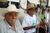 Martes 3 de noviembre del 2015. Chicoasen. Un grupo de ancianos se mantiene en huelga de hambre en las instalaciones de la Casa Ejidal para exigir el respeto de las tierras comunales donde CFE está afectando y destruyendo el entorno ecológico del lugar du