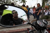 Sábado 19 de mayo del 2012. Tuxtla Gutiérrez, Chiapas. Jóvenes de diferentes estratos sociales y de organización polÃticas se manifiestan durante la denominada marcha Anti-Peña Nieto, donde fue notoria la dirección de varias personas a lo que las convocad Sábado 19 de mayo del 2012. Tuxtla Gutiérrez, Chiapas. Jóvenes de diferentes estratos sociales y de organización polÃticas se manifiestan durante la denominada marcha Anti-Peña Nieto, donde fue notoria la dirección de varias personas a lo que las convocad