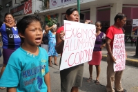 Lunes 14 de agosto del 2017. Tuxtla Gutiérrez. Militantes de Antorcha Campesina exigen en el ayuntamiento de Tuxtla servicios básicos en las colonias populares de Copoya .