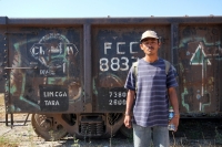 Martes 4 de Febrero del 2014. Arriaga. Migrantes originarios de Honduras y El Salvador sufren asaltos y maltratos durante el trayecto a los EEUU esperan la llegada del tren en la estación de carga de la ciudad de Arriaga donde viajaran en los techos de lo