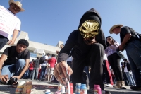 Domingo 16 de noviembre del 2014. Tuxtla Gutiérrez, Estudiantes y organizaciones sociales acompañan a la brigada Daniel Solís Gallardo de padres de familia de los desaparecidos y estudiantes de Ayotzinapa durante la marcha y mitin político en la capital d