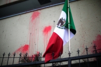 20231117. Tuxtla. Las huellas de las protestas normalistas en el edificio de la Administración de Chiapas