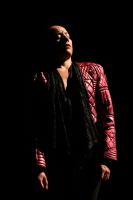 Sábado 23 de noviembre del 2013. Tuxtla Gutiérrez. El espectáculo de danza contemporánea del maestro Rolando Beattie Ensamble en Dos Segundos se presenta esta noche en el Teatro Emilio Rabasa.