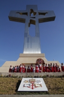 Lunes 15 de febrero del 2016. Tuxtla Gutiérrez. El Papa Francisco bendice desde el aire el Cristo de Copoya