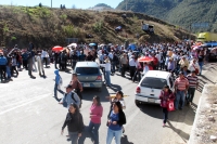 Lunes 14 de enero del 2013. San Cristóbal de las Casas, Chiapas. Foto/Miradasur. Maestros de la Sección VII del sindicato magisterial afiliados a la coordinadora nacional de trabajadores de la educación en Chiapas realizan bloqueos en las entradas y salid