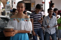 Domingo 26 de junio del 2016. Chiapa de Corzo. La Danza del Colibrí o Burrioncito. Esta danza de origen prehispánico es representada por jóvenes chiapacorceños en la víspera de la celebración de San Pedro en esta rivereña ciudad colonial. Los danzantes re