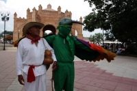 Domingo 26 de junio del 2016. Chiapa de Corzo. La Danza del Colibrí o Burrioncito. Esta danza de origen prehispánico es representada por jóvenes chiapacorceños en la víspera de la celebración de San Pedro en esta rivereña ciudad colonial. Los danzantes re