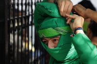 Domingo 26 de junio del 2016. Chiapa de Corzo. La Danza del Colibrí o Burrioncito. Esta danza de origen prehispánico es representada por jóvenes chiapacorceños en la víspera de la celebración de San Pedro en esta rivereña ciudad colonial. Los danzantes re