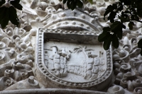 Jueves 18 de diciembre del 2014. Tuxtla Gutiérrez.  El escudo de Chiapas es descrito en la cedula real española con un león rampante en uno de sus elementos, en esta construcción del arq. D´Amico, los albañiles indígenas adornaron con caballos el escudo u