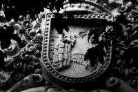 Jueves 18 de diciembre del 2014. Tuxtla Gutiérrez.  El escudo de Chiapas es descrito en la cedula real española con un león rampante en uno de sus elementos, en esta construcción del arq. D´Amico, los albañiles indígenas adornaron con caballos el escudo u