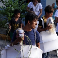 Lunes 25 de julio del 2016. Suchiapa. La Danza del Caballo Blanco o Nandayuli. Durante los festejos de Santa Ana en esta comunidad, los jóvenes bailan acompañados del ritmo de la carrizo y tambores en un vaivén frenético entre quienes representan caballos