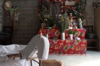 Martes 23 de julio del 2019. Suchiapa. La elaboración del Caballito de Ñumbañulí, Los ancianos ayudan a los jóvenes a elaborar el Caballo Blanco durante los días previos a las festividades patronales de Santa Ana en la comunidad de Suchiapa.