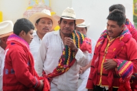 Viernes 19 de enero del 2018. Venustiano Carranza. Los Carrerantes de La San Bartolomé de los Llanos. Cabalgando y ataviados de rojo y cascabeles, los indÃÂgenas recorren las calles entre las iglesias de San Sebastián y San Pedro Viernes 19 de enero del 2018. Venustiano Carranza. Los Carrerantes de La San Bartolomé de los Llanos. Cabalgando y ataviados de rojo y cascabeles, los indÃÂgenas recorren las calles entre las iglesias de San Sebastián y San Pedro