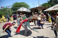 20210531. El Calalá en Suchiapa.  Día de La Topada del Calalá: los diferentes grupos de danzantes se encuentran para acompañar el recorrido ritual hacia la Ermita de esta comunidad