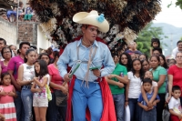 Junio del 2017. Suchiapa. La Danza del Venado realiza sus preparativos para las celebraciones del Calalá que se realiza durante los días del Santísimo Sacramento o Corpus Christi en las comunidades de la depresión central de Chiapas.