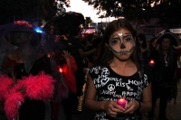 Martes 1 de noviembre del 2016. Tuxtla Gutiérrez. Las calles de la capital del estado de Chiapas se llenan de colores y de trajes tradicionales durante los festejos del día de muertos.