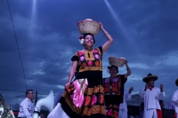 Jueves 15 de septiembre del 2016. Chiapa de Corzo. Al inicio de la noche mexicana en esta colonial ciudad del sureste de México, los grupos dancÃsticos de las 8 regiones oaxaqueñas realizan las danzas ceremoniales de La Calenda durante las celebraciones d Jueves 15 de septiembre del 2016. Chiapa de Corzo. Al inicio de la noche mexicana en esta colonial ciudad del sureste de México, los grupos dancÃsticos de las 8 regiones oaxaqueñas realizan las danzas ceremoniales de La Calenda durante las celebraciones d
