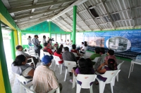 Viernes 8 de noviembre del 2013. Chiapa de Corzo. Pobladores de la Ribera Cahuare se manifiestan esta mañana para anunciar las medidas de protesta que realizaran en las siguientes semanas para exigir la intervención estatal para controlar la contaminación