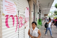 Viernes 18 de octubre del 2013. Tuxtla Gutiérrez. Con una baja participación de los comerciantes este medio día inicia la protesta convocada por la CANACO ante el plantón magisterial.