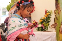 Lunes 30 de enero del 2017. Tuxtla Gutiérrez. La Virgen de Candelaria. La comunidad Zoque se reúne desde la madrugada para iniciar el recorrido de las tres Vírgenes de Copoya las cuales recorren bailando y gritando vivas acompañados de los sones tradicion