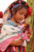 Lunes 30 de enero del 2017. Tuxtla Gutiérrez. La Virgen de Candelaria. La comunidad Zoque se reúne desde la madrugada para iniciar el recorrido de las tres Vírgenes de Copoya las cuales recorren bailando y gritando vivas acompañados de los sones tradicion