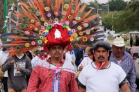 Lunes 30 de enero del 2017. Tuxtla Gutiérrez. La Virgen de Candelaria. La comunidad Zoque se reúne desde la madrugada para iniciar el recorrido de las tres Vírgenes de Copoya las cuales recorren bailando y gritando vivas acompañados de los sones tradicion