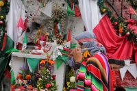 Lunes 30 de enero del 2017. Tuxtla Gutiérrez. La Virgen de Candelaria. La comunidad Zoque se reúne desde la madrugada para iniciar el recorrido de las tres Vírgenes de Copoya las cuales recorren bailando y gritando vivas acompañados de los sones tradicion