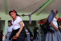 Sábado 25 de febrero del 2017. Tuxtla Gutiérrez. Los danzantes de la comunidad de la etnia Zoque recorren las calles de la capital de Chiapas donde bailan la Danza de la Pluma de la Guacamaya o Carnaval