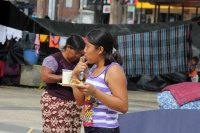 Lunes 24 de junio del 2013. Tuxtla Gutiérrez. El parque central se encuentra convertido en un verdadero campo de refugiados para los desplazados por la violencia entre campesinos indígenas pertenecientes a la Casa del Pueblo.