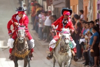 Lunes 19 de enero del 2014. Venustiano Carranza. Los indígenas tsotsiles de La Antigua San Bartolome de los Llanos (Venustiano Carranza) recorren en procesión las calles principales de esta comunidad de la depresión central de Chiapas para posteriormente 