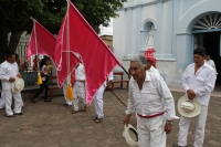 Martes 19 de enero del 2016. Venustiano Carranza. Los Carrerantes. El recorrido que se realiza a las iglesias de San Pedro y San Sebastián por los indígenas tsotsiles llena de colorido las calles de la localidad conocida como La Antigua San Bartolomé de l